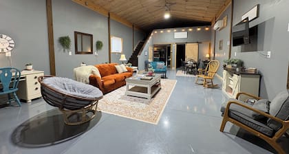 Clemson Cottage -close to University and lakes