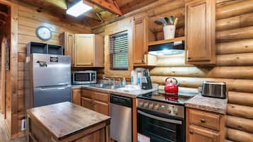 KĂŒhlschrank, Mikrowelle, Ofen, Herdplatte