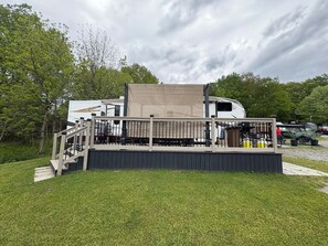 Exterior - Large Trailer at Sherkston Shores Resort (Port Colborne)