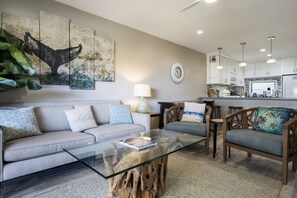 Smart TV, books - *25% Off-Steps to Beach-AC in Every Room-Remodeled (Kihei)