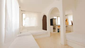 Cabaña familiar, varias camas, cocineta | Wifi gratis y ropa de cama