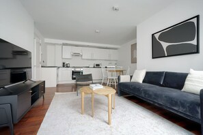 Télévision, chaîne hi-fi