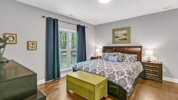 3 chambres, fer et planche à repasser, Wi-Fi gratuit, draps fournis