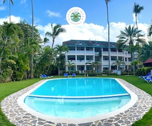 Outdoor pool - La Dolce Vita Tropical Beachfront Apt 2 (Las Terrenas)