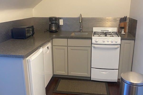 Frigorífic, microones, forn i placa de cuina