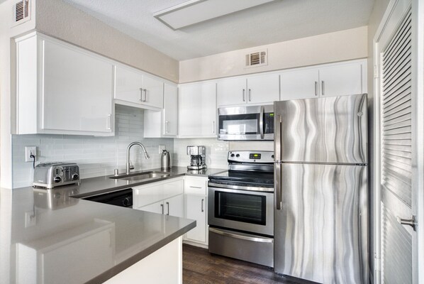 Fridge, microwave, oven, dishwasher