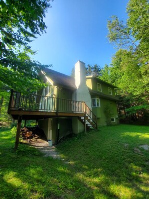 Exterior - Beautiful Chalet at Jay Peak for Aug/Sept/Oct/Nov (Montgomery Center)
