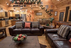 تلفزيون ذكي، مدفأة، كُتُب