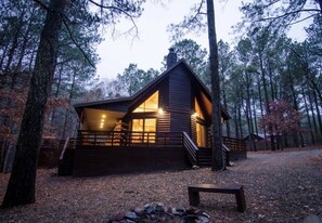 Exterior - Pine Creek Lodge Luxury Cabin (Broken Bow)