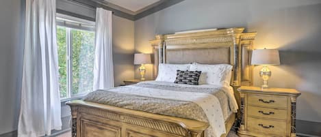 3 bedrooms, desk, iron/ironing board, internet