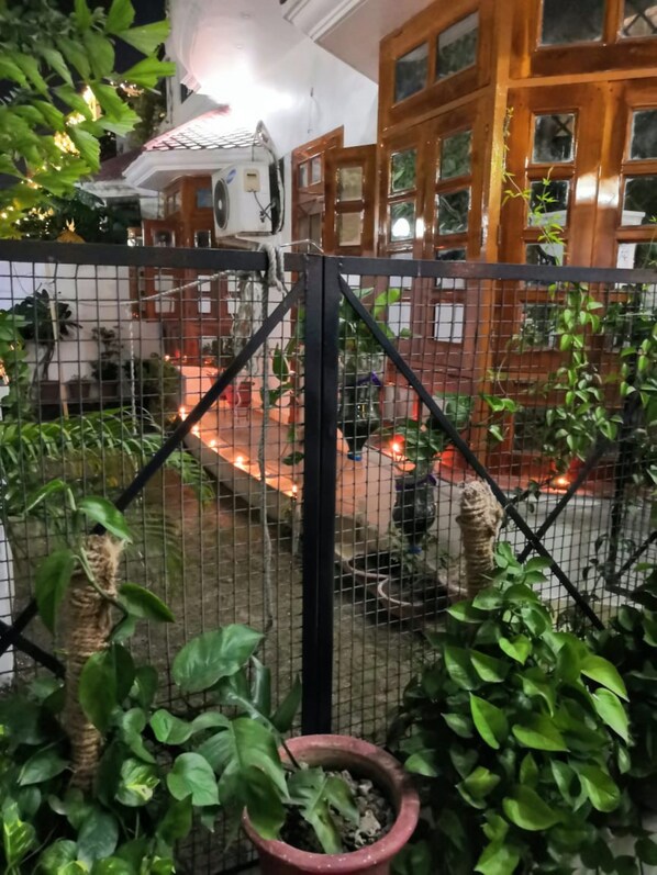 Property grounds - Fully Furnished One BHK Studio Apartment SA1- room, lobby, kitchen, bathroom (Lucknow)