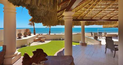 Las Conchas Beach Front Villa 1-15 Bedrooms- Kayaks-Tennis-Fun