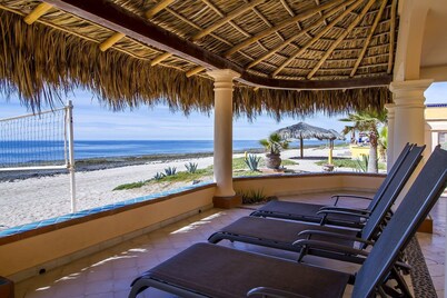 Las Conchas Beach Front Villa 1-15 Bedrooms- Kayaks-Tennis-Fun