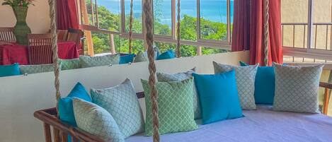 2 bedrooms, in-room safe, iron/ironing board, free WiFi