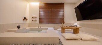 Nomad Anook hotel Gumi branch