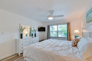 2 bedrooms, iron/ironing board, Internet, bed sheets