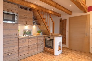 Fridge, microwave, oven, stovetop - Vacation apartment Hüttenzauber 70 sqm (Palling)