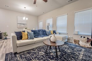 TV, Netflix, Hulu, streaming services