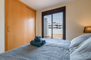 2 camere, ferro/asse da stiro, Wi-Fi gratuito, lenzuola