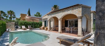Villa 'Casa Mayor Strand Es Trenc 5 Min' with Private Pool, Wi-Fi and Air Conditioning