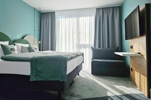 In-room safe, desk, soundproofing, free cots/infant beds - Holiday Inn - the niu, Cure Erlangen by IHG (Erlangen)