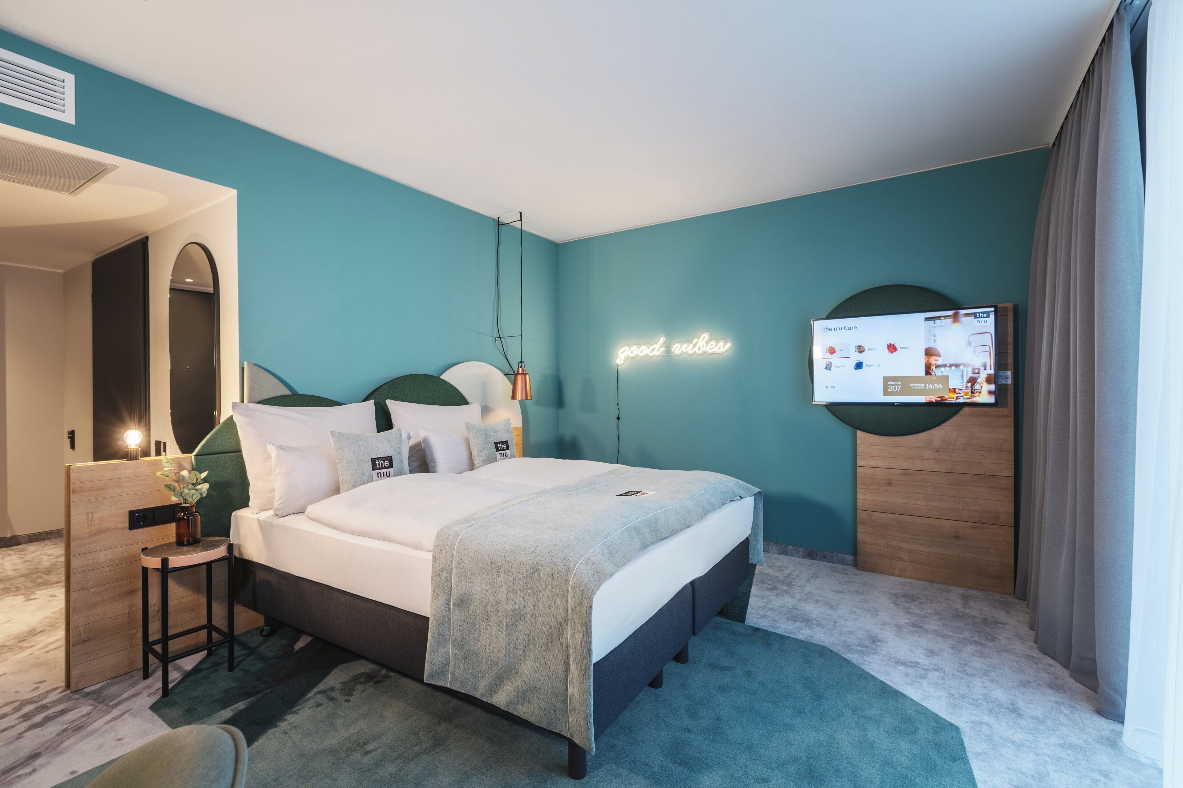 premium room | in-room safe, desk, soundproofing, free wifi