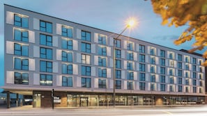 Exterior - Holiday Inn - the niu, Cure Erlangen by IHG (Erlangen)