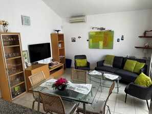 Smart TV - Beautiful Bungalow Close to the Puerto del Carmen Beach (Tías)