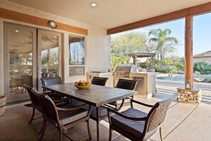 Outdoor dining - Sprawling Arizona Oasis w/ Dream Backyard (New River)