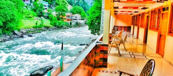 Green Valley Hotel & Restaurant