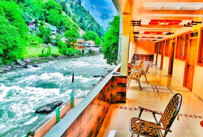 Green Valley Hotel & Restaurant