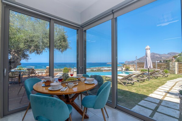 Dining - Villa in Falasarna, Sea view, pool, privacy, 1BR 2BA (Kavousi)