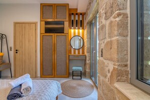 1 bedroom, desk, iron/ironing board, travel cot - Villa in Falasarna, Sea view, pool, privacy, 1BR 2BA (Kavousi)