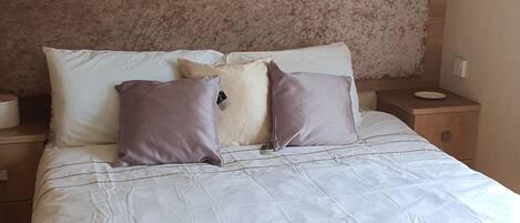 2 soverom, wi-fi og sengetøy