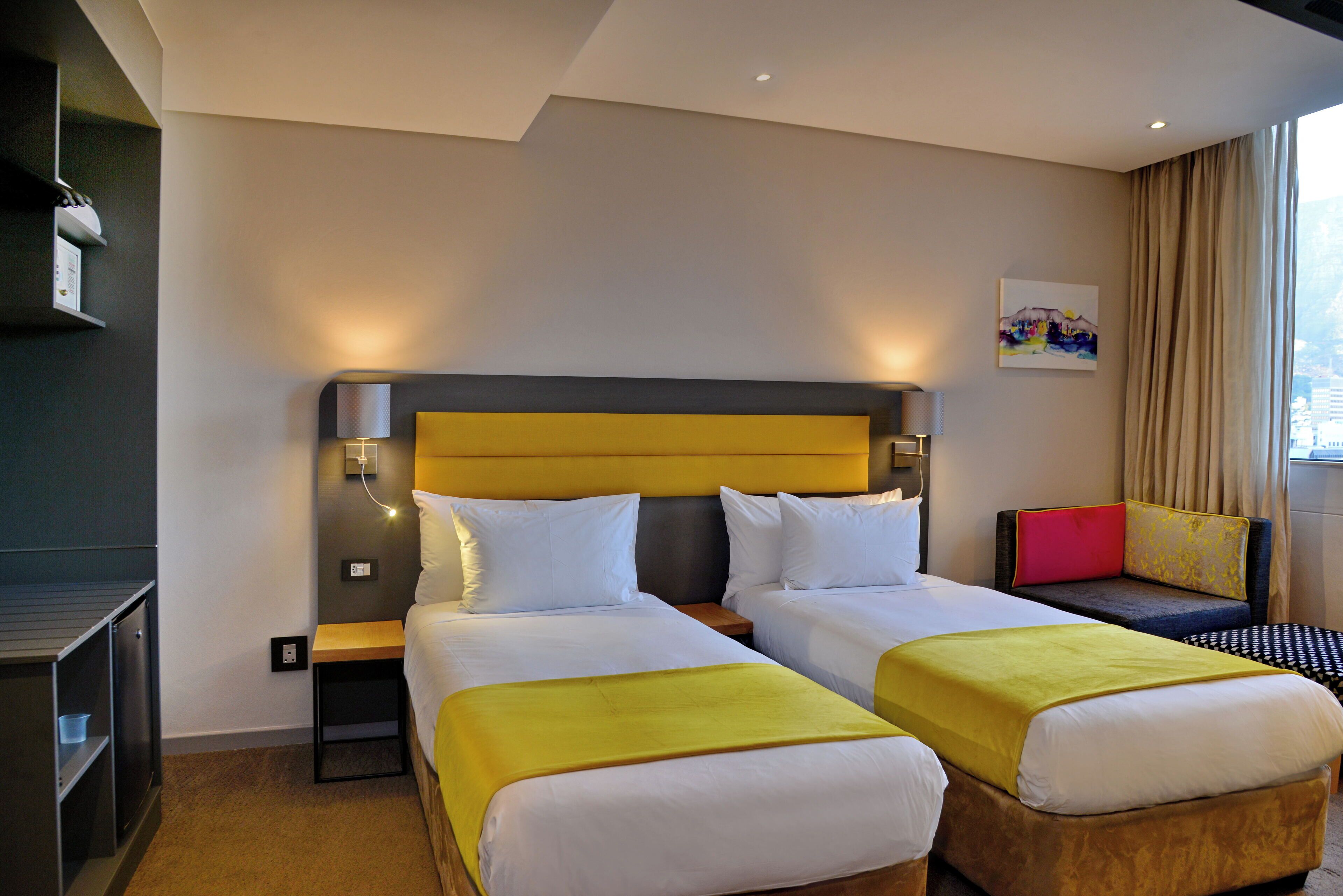 Frigobar, cofres nos quartos, individualmente decorados