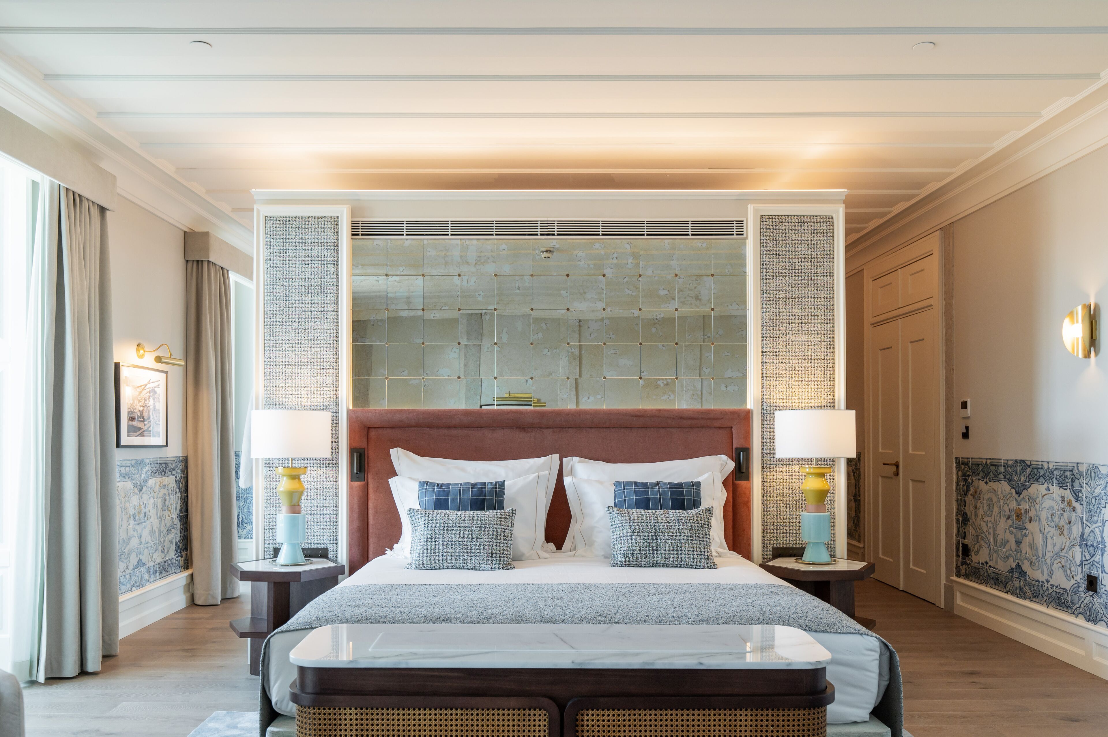 Signature Suite | Hypo-allergenic bedding, pillowtop beds, minibar, in-room safe