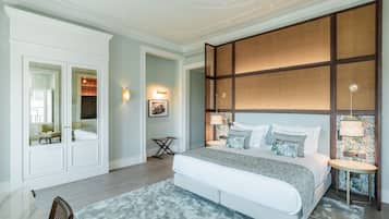 Habitación Deluxe | Ropa de cama hipoalergénica, camas con pillow-top y minibar