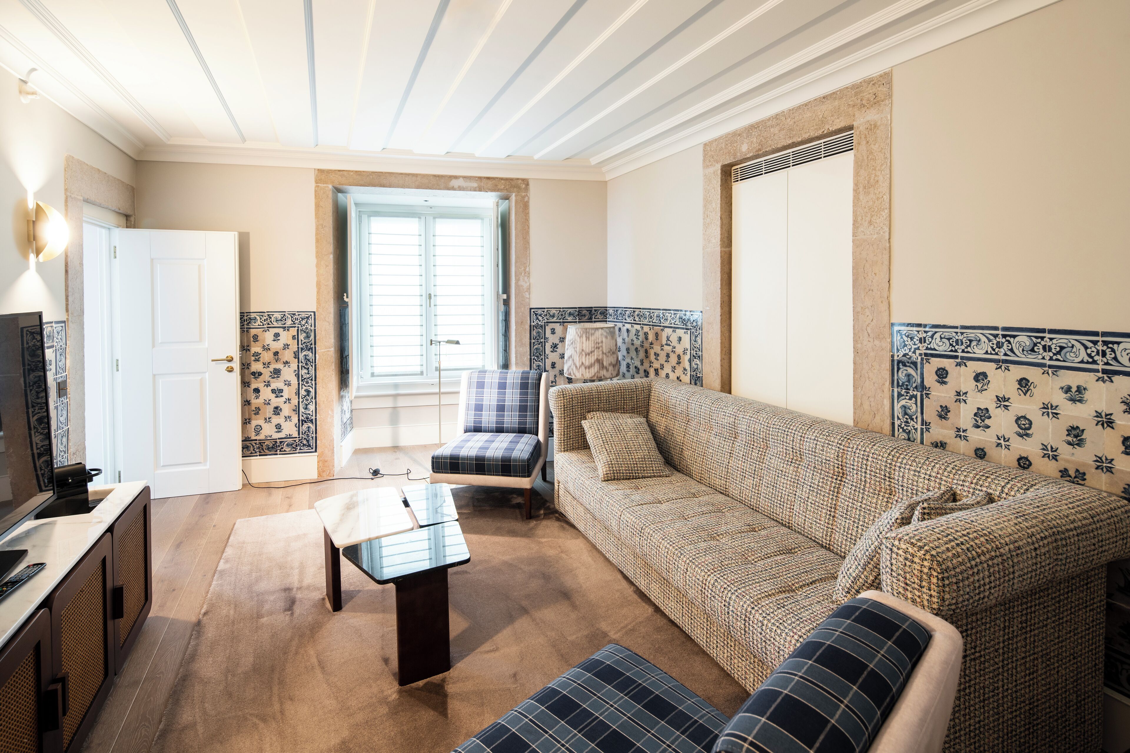 suite | living area | 49-inch led tv with premium tv channels, tv