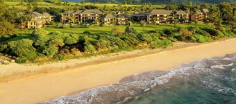 2BD/2BA Oceanfront Condo with Beach Access