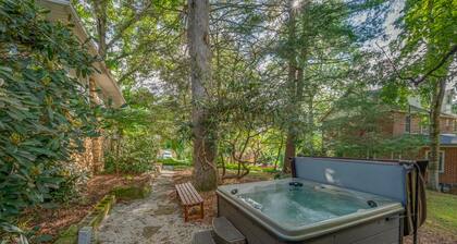 Bonnie Haven | Historic 10 BR Home in Downtown Hendersonville