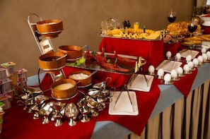 Desayuno bufé gratuito y diario