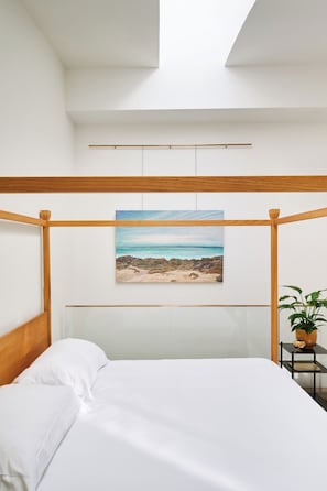 Suite | Premium bedding, down comforters, minibar, in-room safe - Vico Milano (Milan)