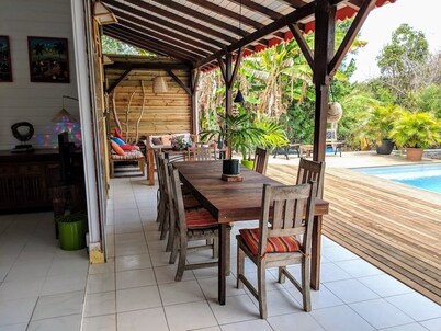 Villa Bois Zen: charming tropical accommodation (500 m from the beach)