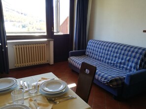 TV - Sestriere apartment in front of the slopes  great view (Sestriere)