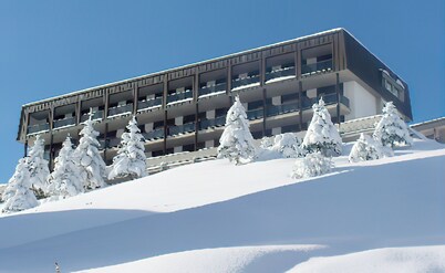 Sestriere apartment in front of the slopes  great view