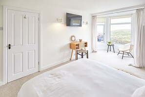 2 dormitorios, tabla de planchar con plancha, wifi y ropa de cama