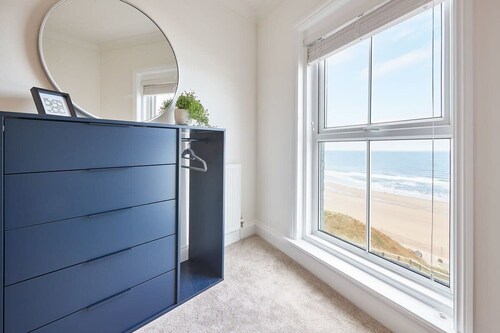 Host & Stay | The Lookout