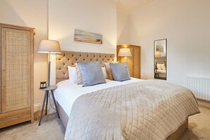 1 chambre, fer et planche à repasser, accès Internet, draps fournis