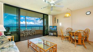 Condo, 2 Bedrooms | Living room