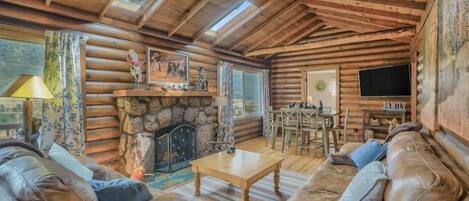 Fernseher, Kamin, Arbeitsbereiche